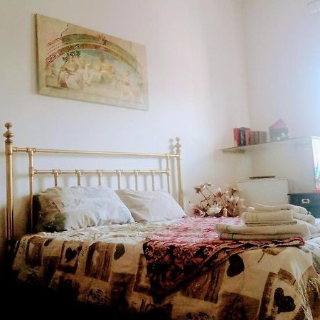 Big Room In Private Appartament, Close To The Station And Center Of City Бергамо Екстериор снимка