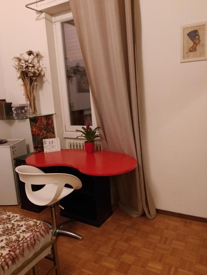 Big Room In Private Appartament, Close To The Station And Center Of City Бергамо Екстериор снимка